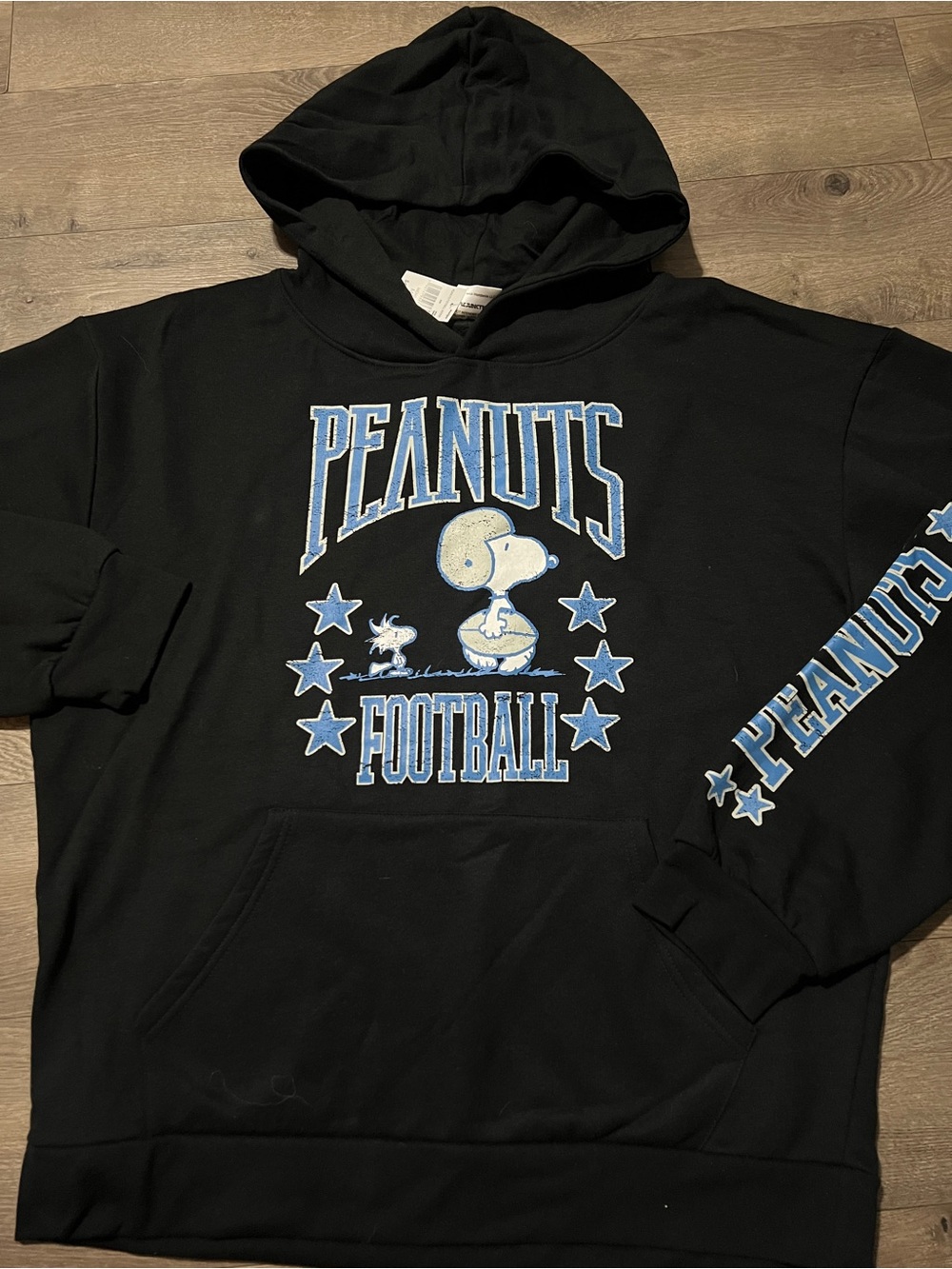 Peanuts Football Pullover Hoodie Size Medium New